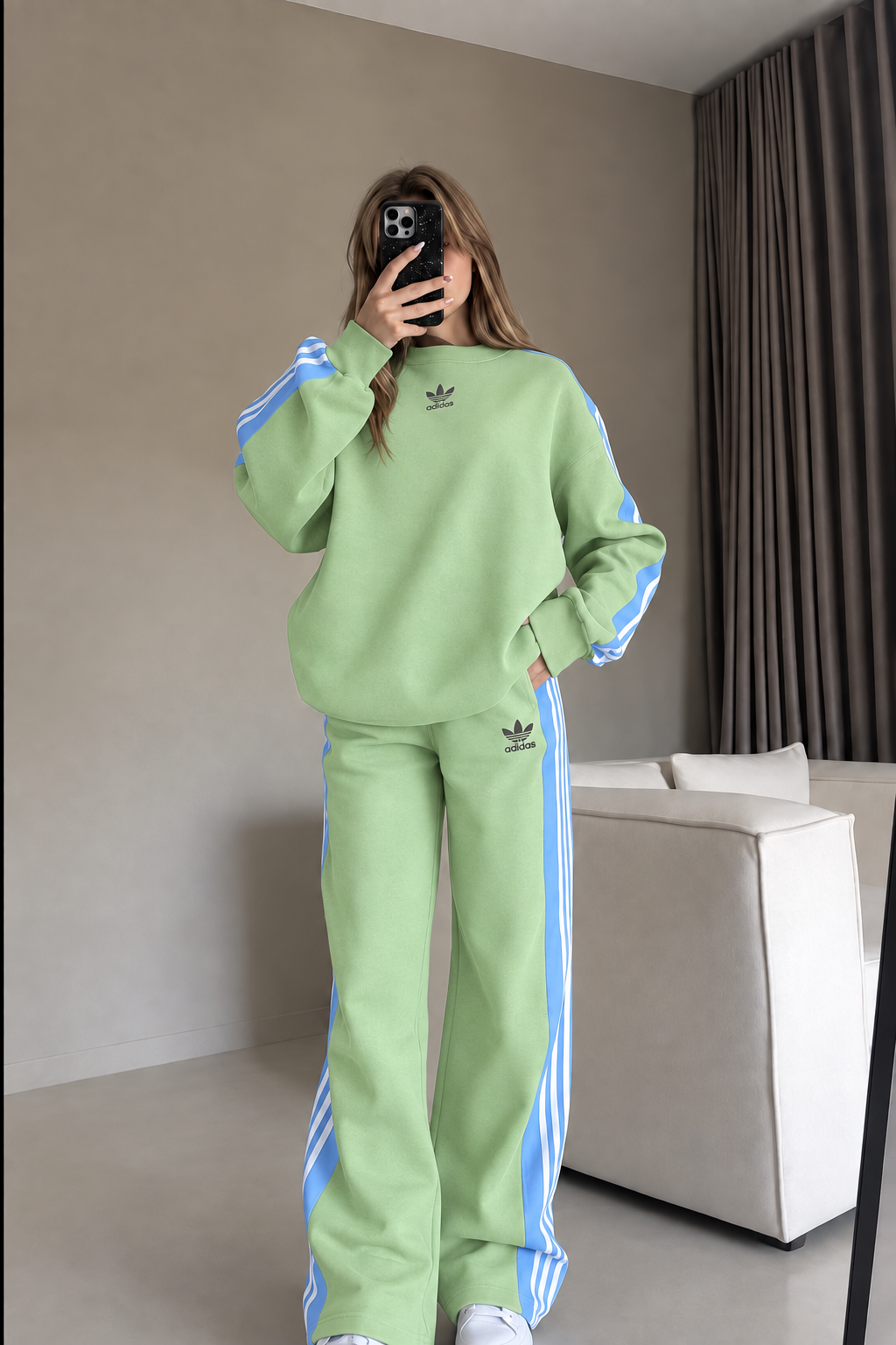 Women's Two-Piece Striped Sports Set: Casual, Loose-Fit Activewear